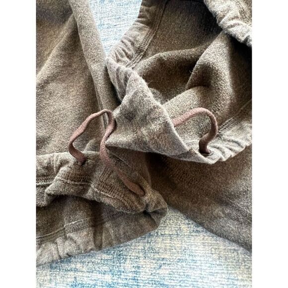 Lululemon Lulu Pant II Heathered Deep Camo Size 8 - Picture 4 of 7